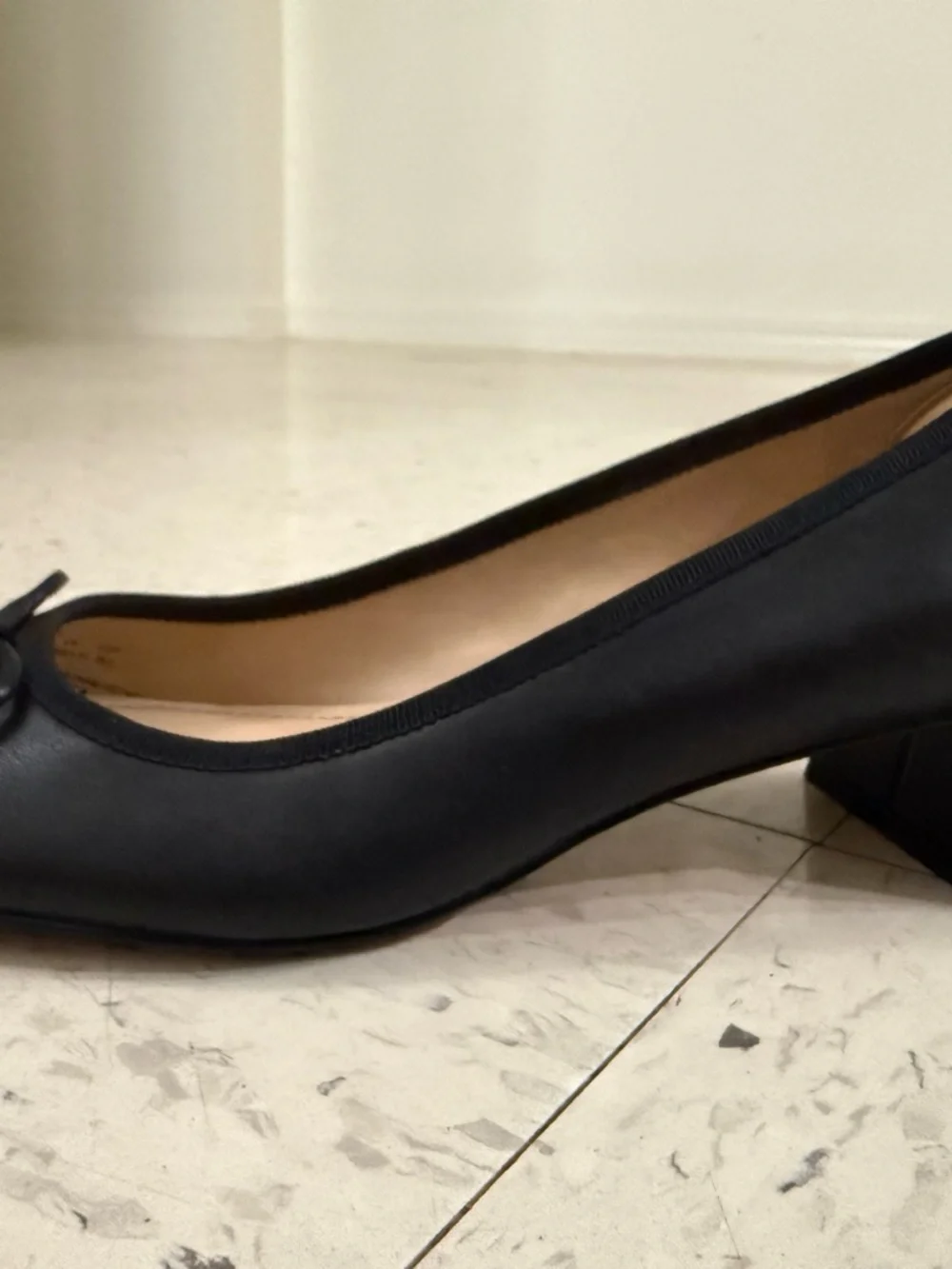 Coach Black Leather Ballet Heels with Bow and Gold 'C' Accent - Picture 7 of 9